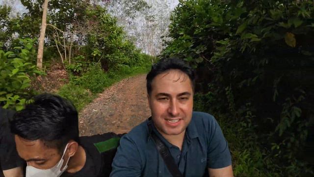 ENDONEZYA DA AŞKA GİDEN ZORLU YOLCULUK-AŞKA GİDEN YOL DA ÖLMEK VAR GERİ DÖNMEK YOK DEDİ!#endonezya смотреть онлайн