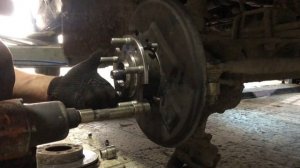 СОБОЛЬ! Полный привод! Скрип спереди?! Замена ступичного подшипника!