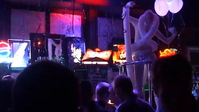 freaks white party Hunters of Light.avi смотреть онлайн