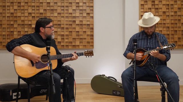 Salt Creek // Adam Schlenker & Hayes Griffin смотреть онлайн