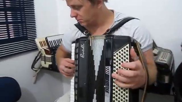 Acordeon Bertelli смотреть онлайн