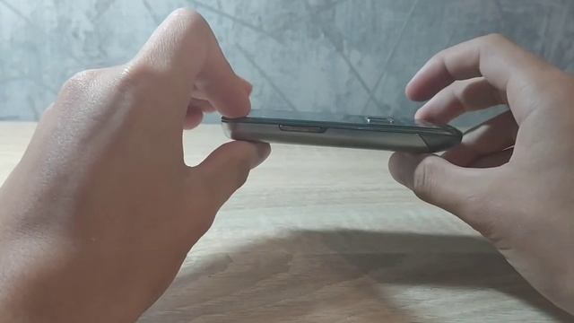 Тест на прочность телефона Samsung | BEND TEST! смотреть онлайн