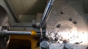 Нарезание резьбы на токарном станке