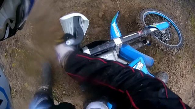 Тренька на эндуро трассе 333... смотреть онлайн