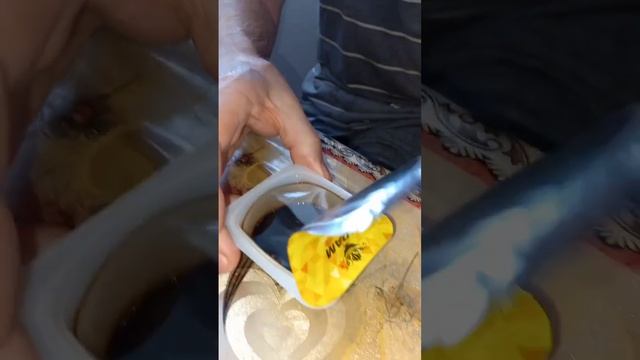 пробую соус соевый