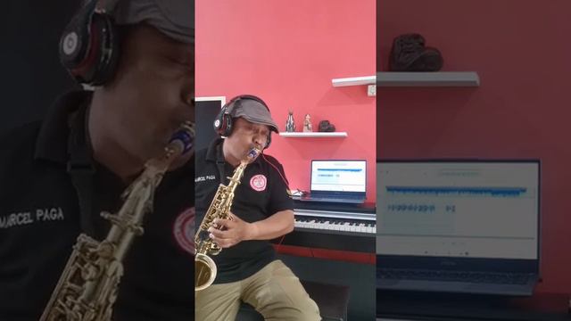 Sio Mama ( Saxophone Cover by Marcel Paga ) смотреть онлайн