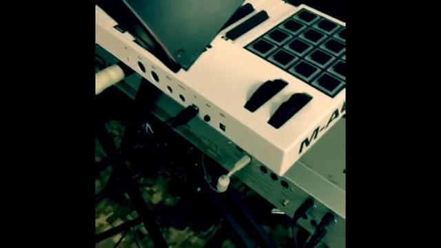 M-Audio Code 61 First Impressions смотреть онлайн