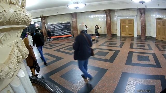 Despacito метро Курский вокзал FHD смотреть онлайн