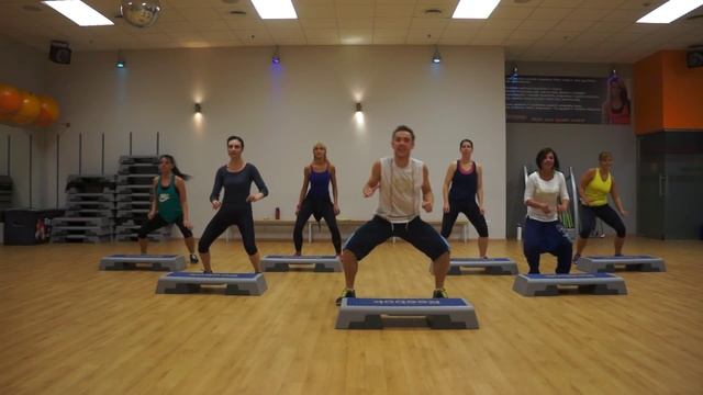 ZUMBA STEP From ZUMBA MEGA MIX 43 - Break Free ( WARM UP )