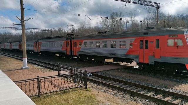 ЭТ2М. Отправление со станции Ладожское Озеро.