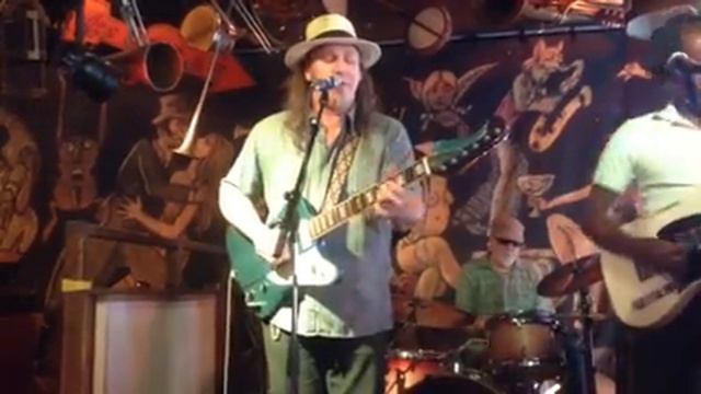 Brian Kramer Blues; Debuts his Fire-Borne (custom Pelham Blue Firebird) смотреть онлайн