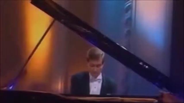 Впечатав в Вечность Лунную сонату ! смотреть онлайн