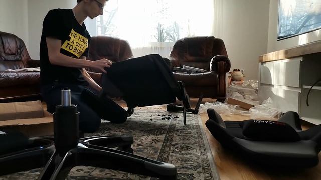 MÓJ NOWY FOTEL GAMINGOWY PRO GAMER AGURI PLUS! *OPINIA,TEST I UNBOXING*