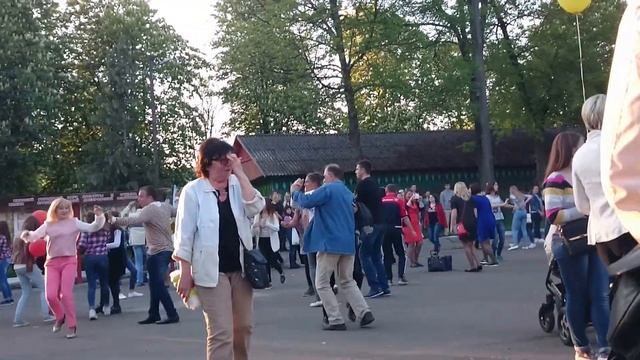 Дискотека Кому за.... Пинск смотреть онлайн