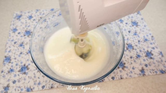 У вас есть молоко и яйца ? - приготовьте этот божественный десерт!!! Домашнее мороженое на молоке! смотреть онлайн
