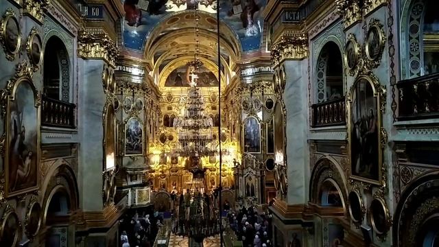 "Днєсь благодать..." Стіхіра Неділі Ваій. Почаїв Лавра смотреть онлайн