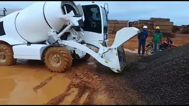 Obras de sucesso: DB X35 em ação no Mato Grosso. смотреть онлайн