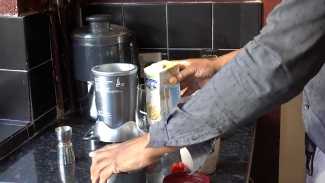 Pralines Cream Cocktail / Chilli Cocktail Recipe смотреть онлайн