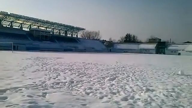 Заснеженный стадион ФК Динамо Брянск смотреть онлайн