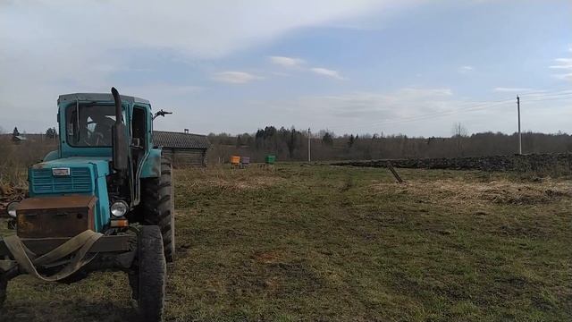 Распашка участка под засев подсолнечника трактором Т-40 с плугом ,,Гранит , Палехагромашь НПЛ 2-35 смотреть онлайн