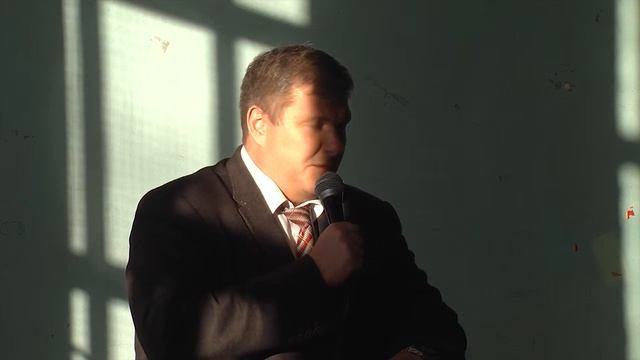 Встреча с жителями чуть не превратилась в драку! смотреть онлайн