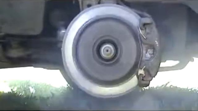 Что будет если нажать газ и тормоз одновременно What will happen if you press the gas and brake at смотреть онлайн