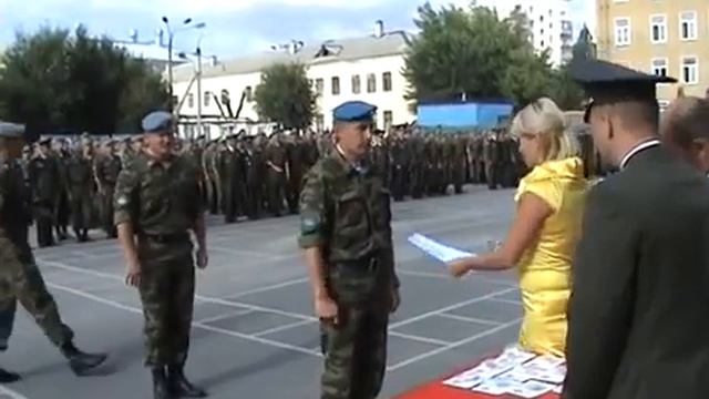 День ВДВ в КАМЫШИНЕ 2009г/ в/ч 74507_56 одшбр смотреть онлайн
