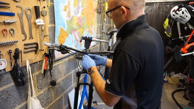 Collective Bikes C100 V2 Unboxing and Build смотреть онлайн