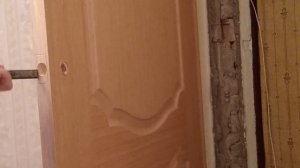 Простая установка ручки на межкомнатную дверь.(с установкой двери)!!!