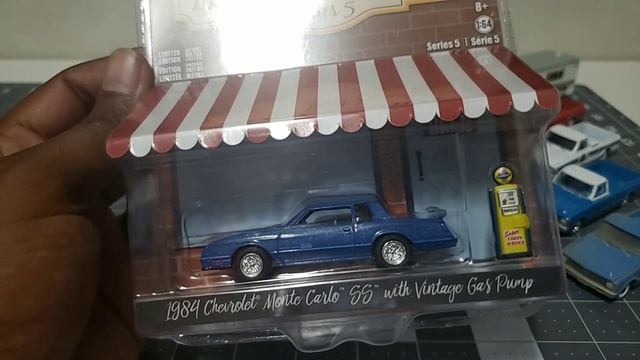 Greenlight Diecast Cracking with Wheels and Tires смотреть онлайн