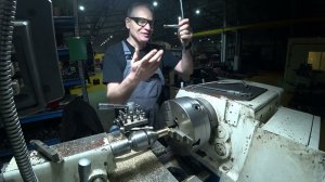 Самый простой способ чтобы не крутить патрон.