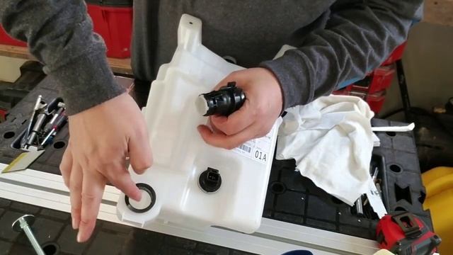 Como remplazar o cambiar una bomba de agua para el limpia parabrisas en simples pasos смотреть онлайн