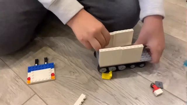 ТОЛЬКО ДЛЯ ПАЦАНОВ? LEGO, как собрать БЕЗ ИНСТРУКЦИИ ЛЕДЯНОЙ ВЕЗДЕХОД ? смотреть онлайн