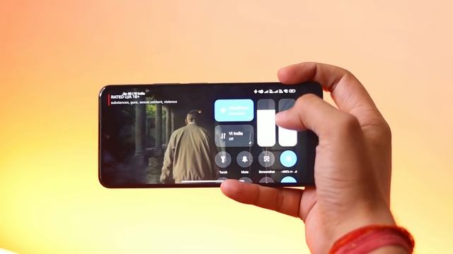 POCO F4 vs iQOO Neo 6 *Full Comparison* ⚡ Camera, Display & More смотреть онлайн