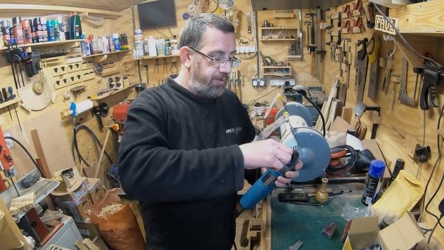 Makita TM300C MultiTool - Episode 243 смотреть онлайн