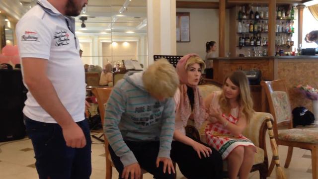 Бабушка и внучка выходят замуж смотреть онлайн