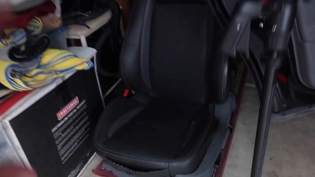 Saab 9-3 Anniversary Front Seat Install! смотреть онлайн