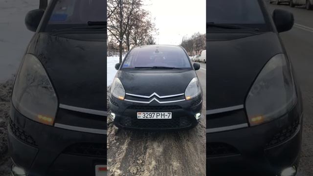 Динамические повороты Citroen C4 Picasso смотреть онлайн