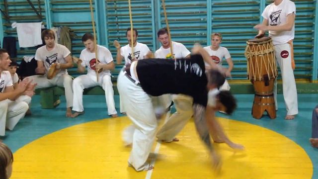Instrutor Cicatriz Capoeira Camara 2013 смотреть онлайн