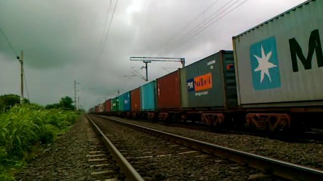 IRFCA- High speed action by 'PYTHON' double freight смотреть онлайн