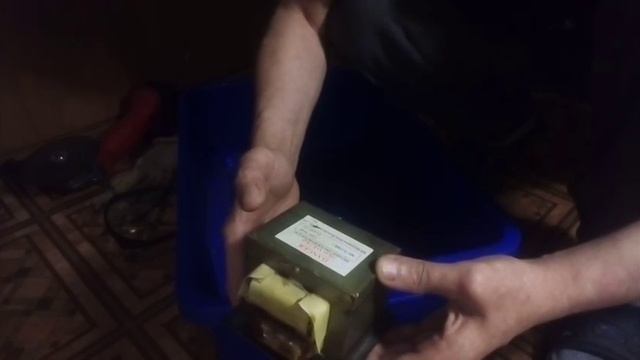 РЕЖЕМ НЕРЖУ И ДОБЫВАЕМ МЕДЬ... смотреть онлайн