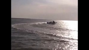 На воде лодка Касатка-440. Пластиковая лодка. Моторная. Купить лодку у нас mlodki.ru