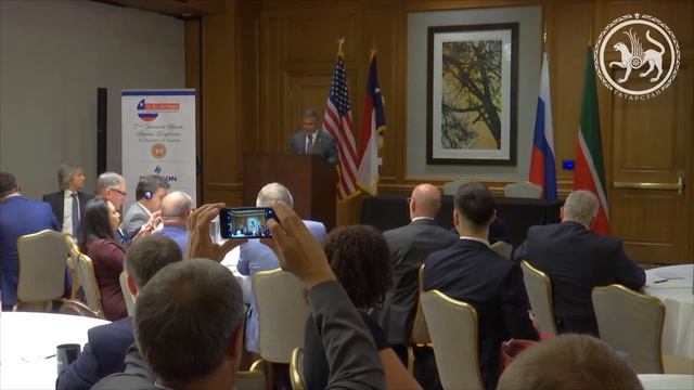 Рустам Минниханов принял участие в деловом форуме «Техас – Татарстан» смотреть онлайн