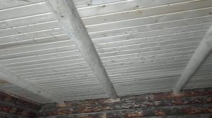 потолок в доме из наборной доски