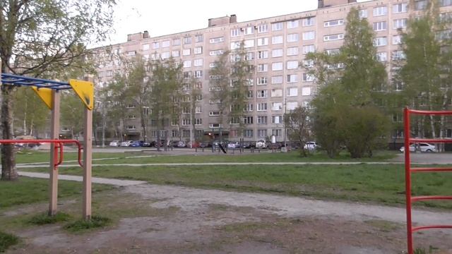 Санкт-Петербург. Софийская улица. Спортивная площадка. 23 мая 2017 г., 21:48:47 смотреть онлайн