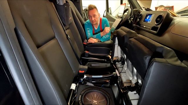 MERCEDES SPRINTER W907 MBUX SOUNDSYSTEM mit Schmackes (you only live once) смотреть онлайн