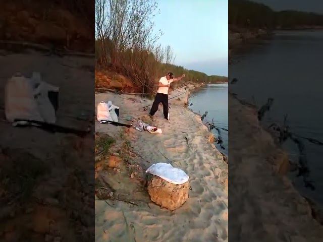 Эпизод с одной из рыбалок смотреть онлайн