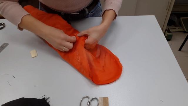 Как укоротить рукав у жакета, если внизу прорезаны петли. #рукав #укоротитьрукавсверху #технология смотреть онлайн