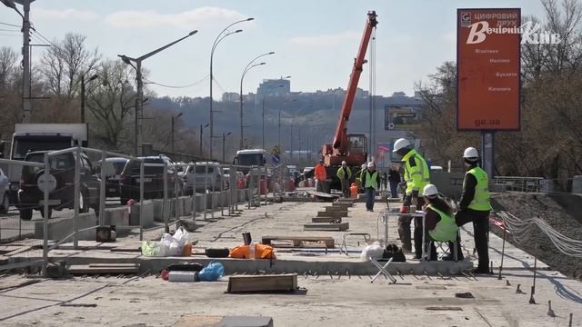 Як "лікують" міст Метро смотреть онлайн