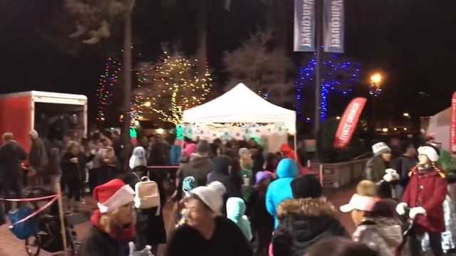 Праздник к нам приходит! смотреть онлайн